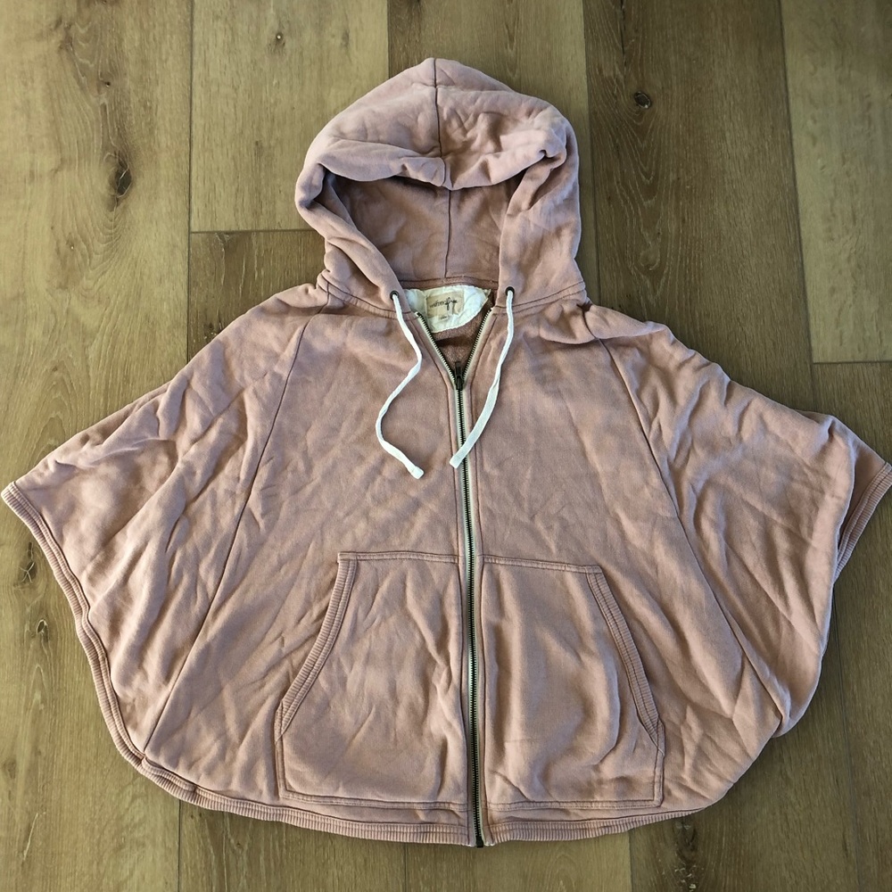 Wilfred free Aritzia poncho zippered cape